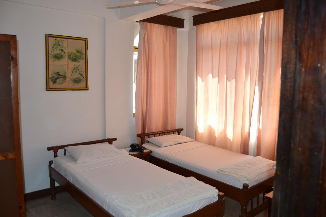 Manson Hotel Момбаса Екстериор снимка
